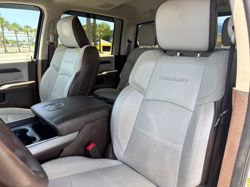 Used 2025 RAM 3500 Laramie AWD/4WD image 13