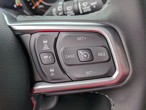 New 2026 Jeep Wrangler Unlimited Sahara AWD/4WD image 16