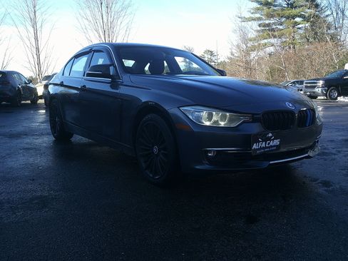 Used 2013 BMW 328i xDrive Sedan image 3