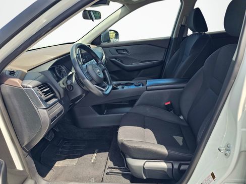 Used 2023 Nissan Rogue S AWD/4WD image 17