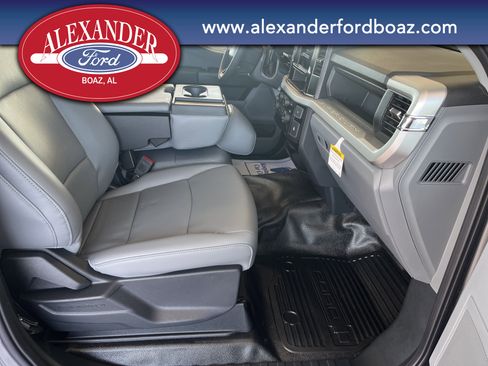 New 2025 Ford F350 XL w/ XL Chrome Package image 15