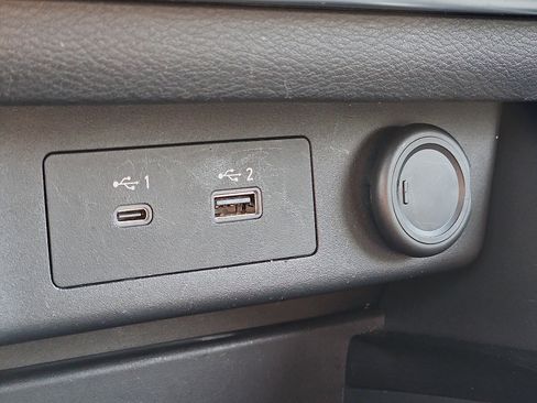 Certified 2023 Nissan Rogue SV image 22