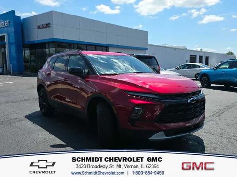 Used 2023 Chevrolet Blazer LT w/ Convenience Package FWD image 3