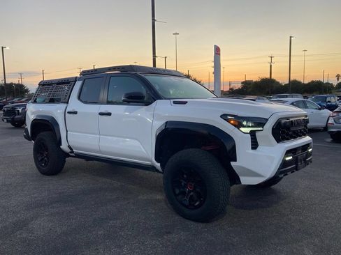 Certified 2025 Toyota Tacoma TRD Pro AWD/4WD image 3