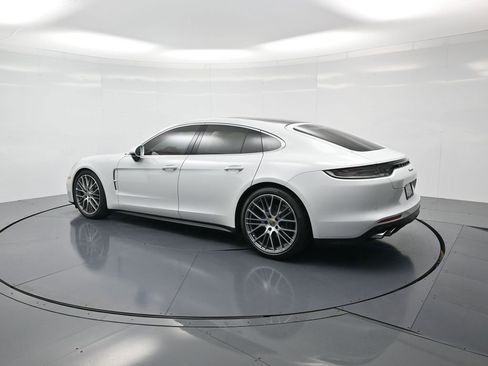 Certified 2023 Porsche Panamera Platinum Edition image 3