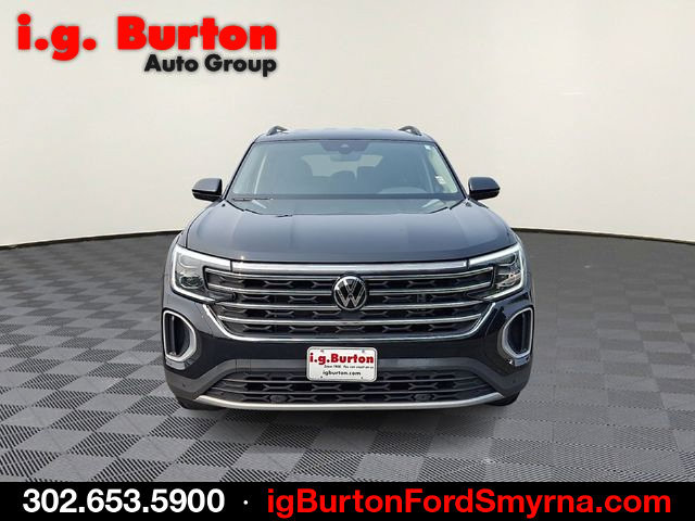 Used 2024 Volkswagen Atlas SE AWD/4WD image 2