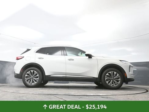 Used 2024 Buick Envision Preferred image 26