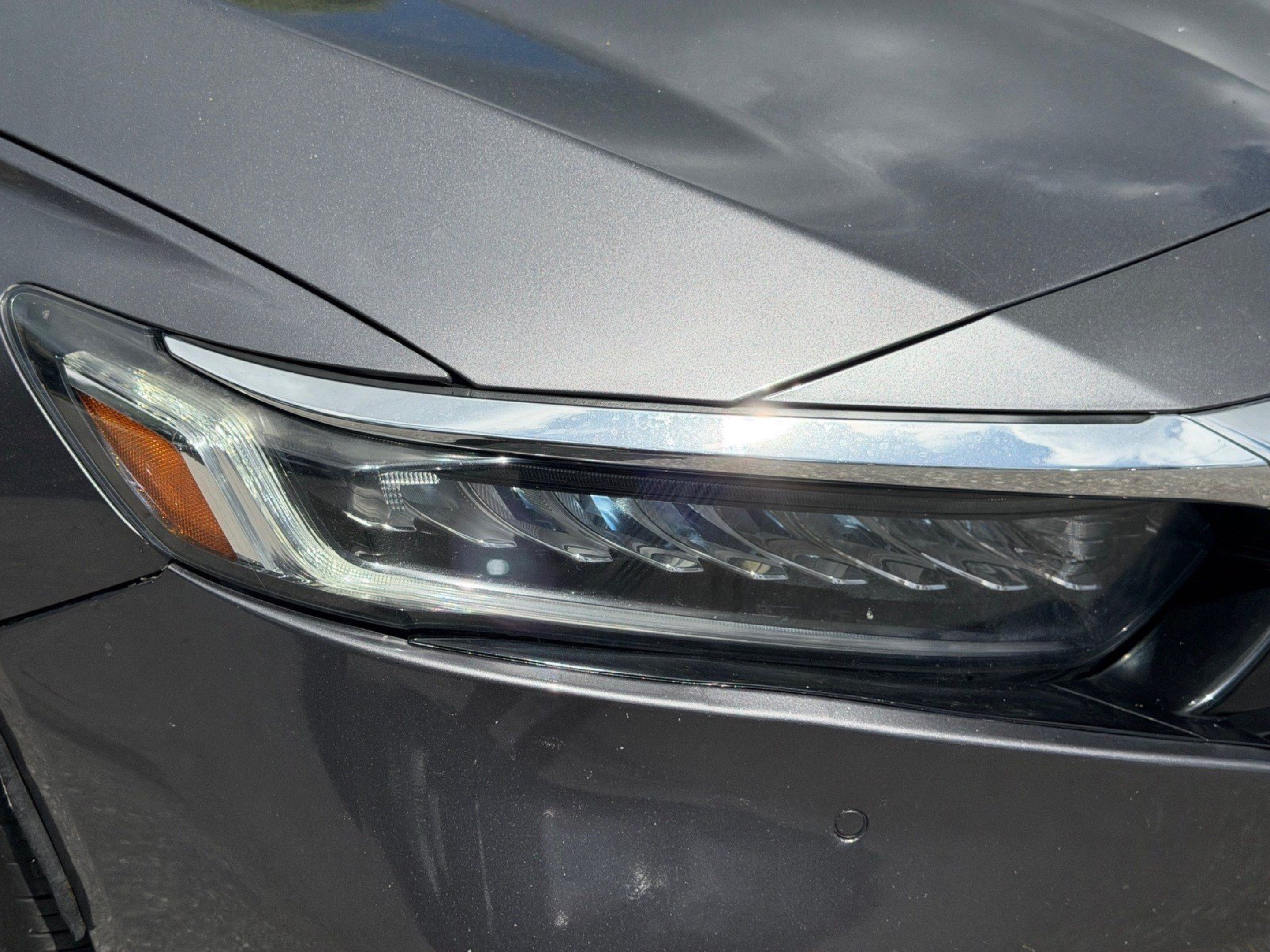 Used 2019 Honda Accord Touring image 9