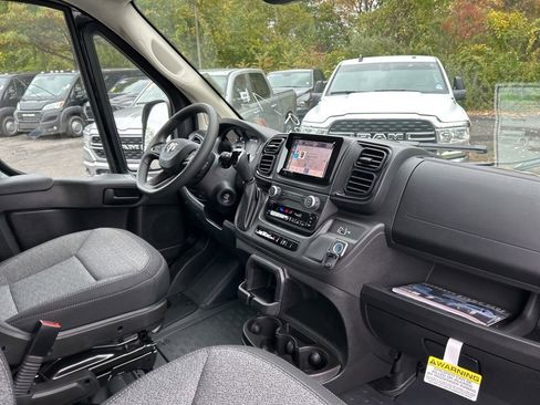 New 2026 RAM ProMaster 2500 w/ Convenience Group FWD image 37