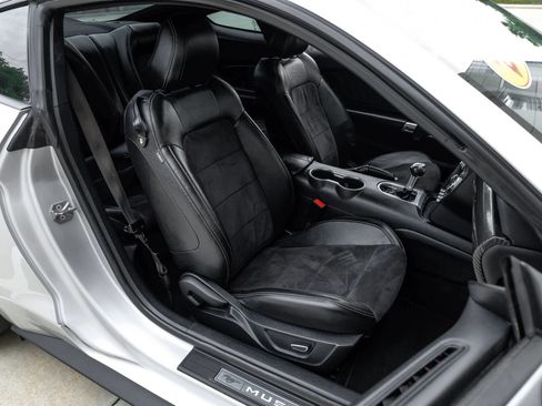 Used 2019 Ford Mustang GT Premium w/ Carbon Sport Interior Package RWD image 39