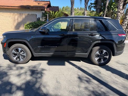 Used 2024 Jeep Grand Cherokee Limited 4xe image 4