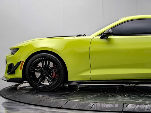 Used 2021 Chevrolet Camaro ZL1 image 6