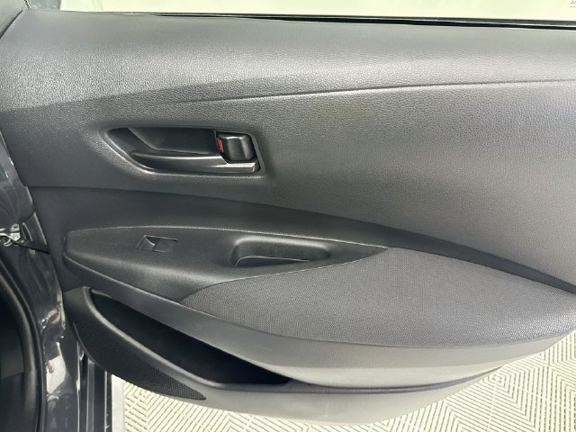 Used 2025 Toyota Corolla LE FWD image 24