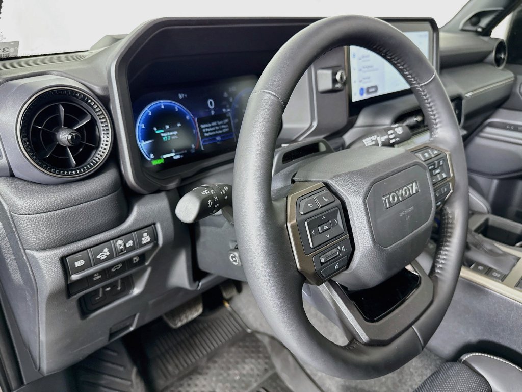 Used 2027 Toyota Land Cruiser w/ Premium Package AWD/4WD image 9