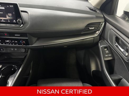 Certified 2025 Nissan Rogue SV AWD/4WD image 20