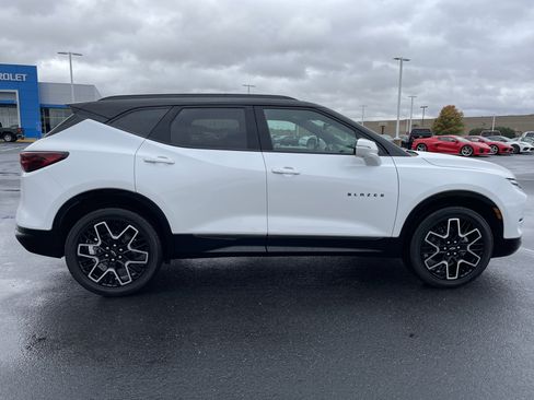 Certified 2024 Chevrolet Blazer RS w/ Driver Confidence II Package image 6