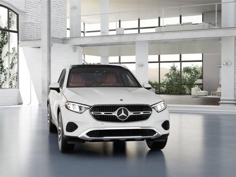 New 2026 Mercedes-Benz GLC 350e GLC 350e image 8