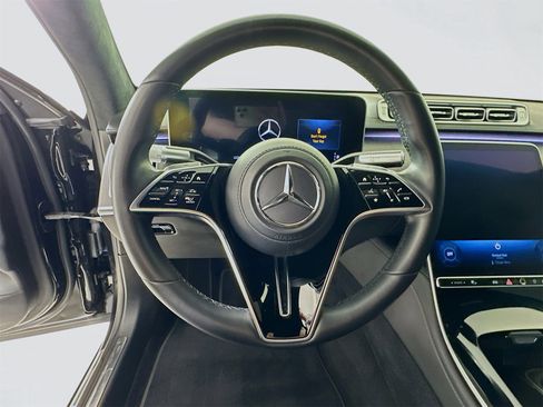 Used 2021 Mercedes-Benz S 580 4MATIC Sedan w/ AMG Line image 12