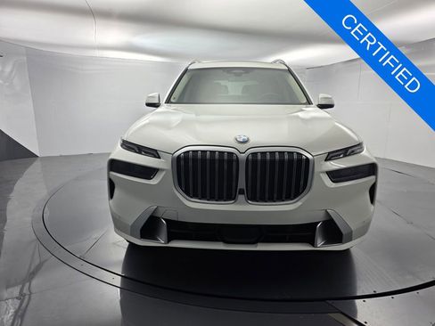 Certified 2026 BMW X7 xDrive40i image 2