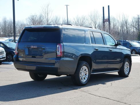 Used 2019 GMC Yukon XL SLT w/ Open Road Package AWD/4WD image 6