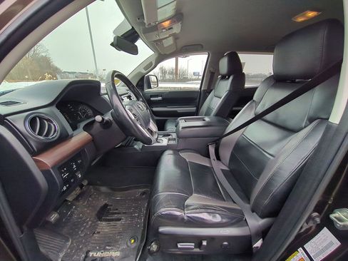 Used 2020 Toyota Tundra Limited w/ Limited Premium Package image 10