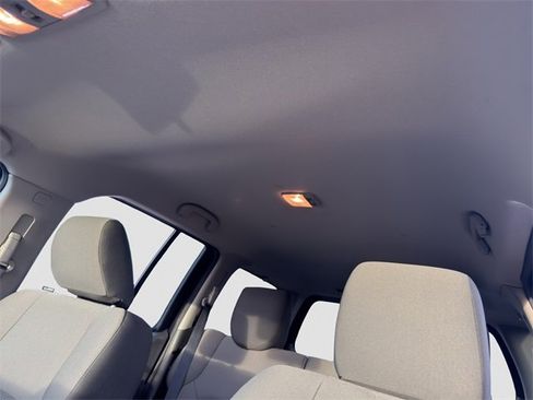 Used 2013 Nissan Xterra S image 34