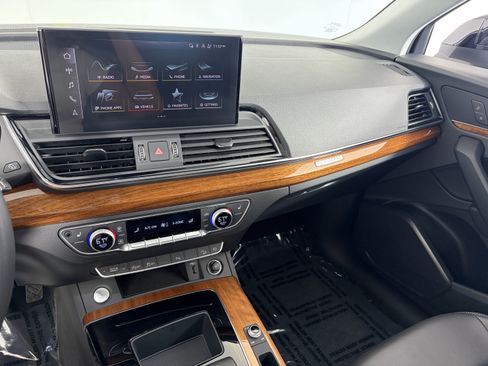 Certified 2023 Audi Q5 2.0T Premium AWD/4WD image 4