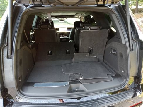 Certified 2025 Cadillac Escalade V AWD/4WD image 29
