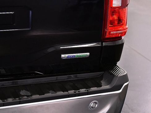 Used 2022 Ford F150 XLT w/ Equipment Group 302A High image 13