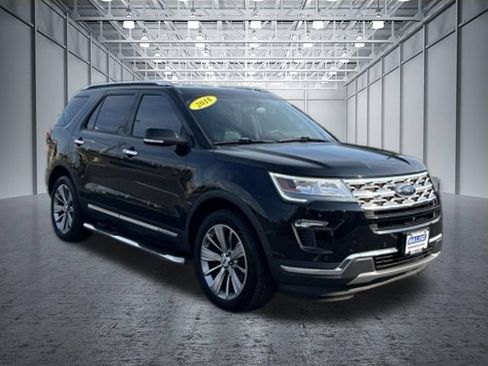 Used 2018 Ford Explorer Limited AWD/4WD image 10