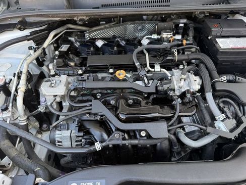 Used 2024 Toyota Corolla LE image 31