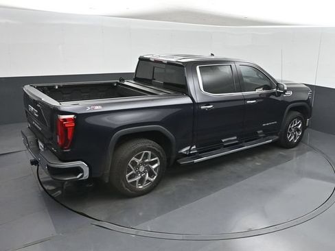 Used 2022 GMC Sierra 1500 SLT AWD/4WD image 38