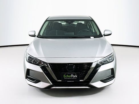 Used 2023 Nissan Sentra SV image 2