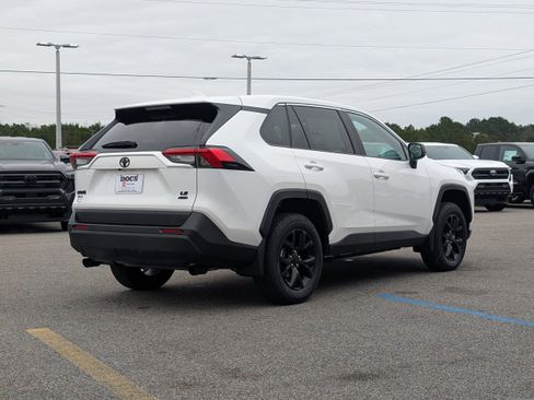 New 2025 Toyota RAV4 LE image 5