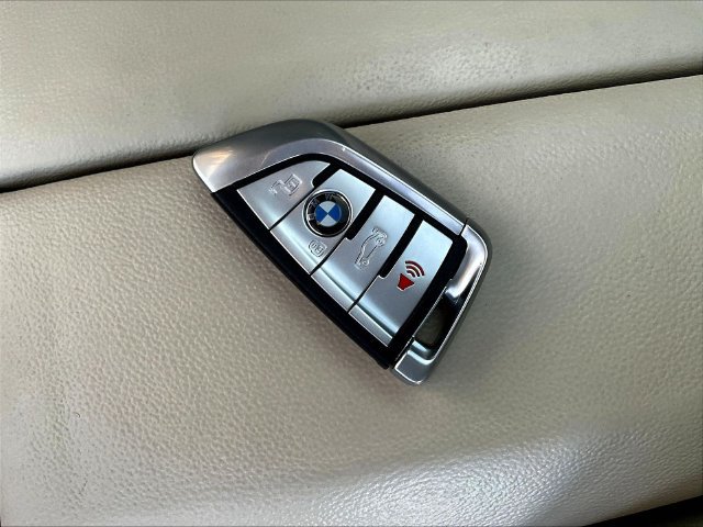 Used 2021 BMW X6 xDrive40i AWD/4WD image 36