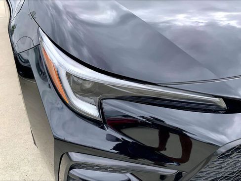 Used 2025 Toyota Corolla SE image 27