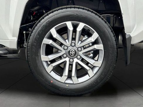 New 2026 Toyota 4Runner Limited AWD/4WD image 34