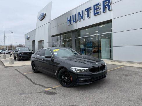 Used 2017 BMW 530i xDrive image 1