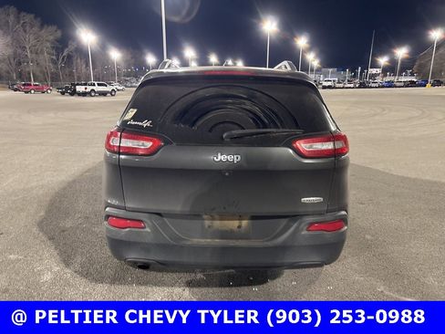 Used 2015 Jeep Cherokee Latitude w/ Comfort/Convenience Group image 6