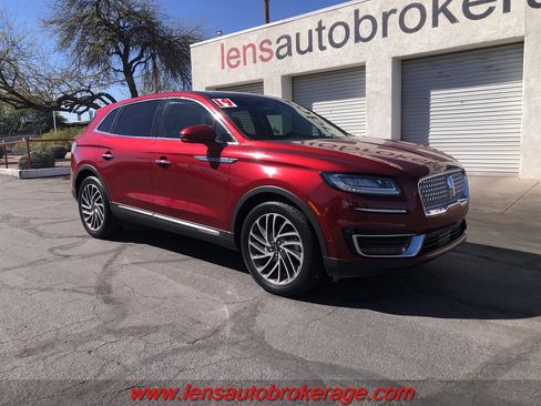 Used 2019 Lincoln Nautilus Reserve image 2