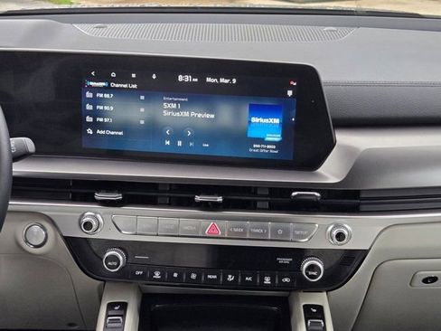 Used 2025 Kia Telluride S image 20