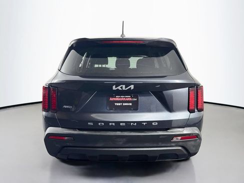 Used 2022 Kia Sorento LX AWD/4WD image 6