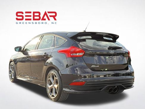 Used 2018 Ford Focus ST FWD image 15