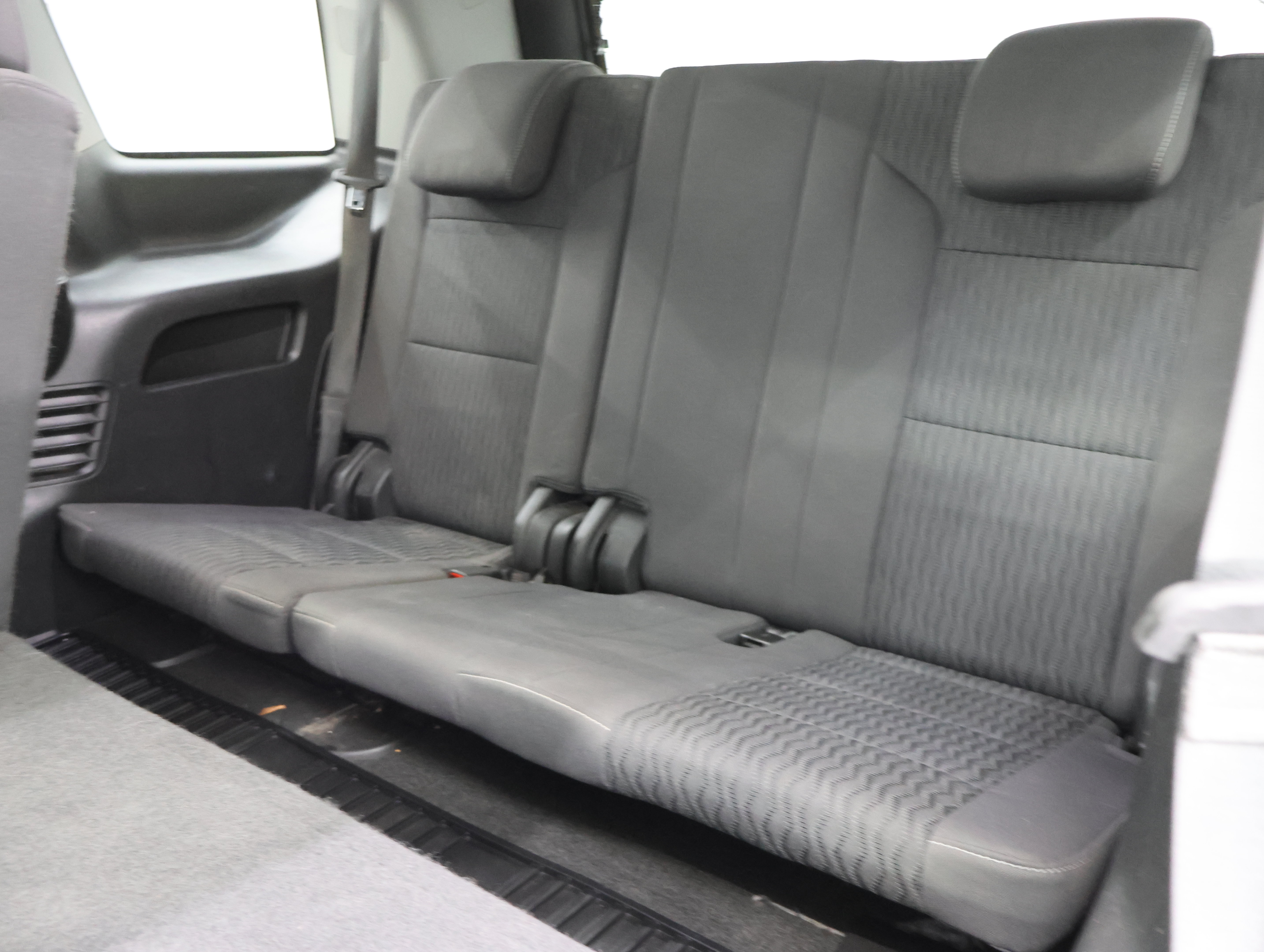 Used 2018 GMC Yukon SLE w/ SLE Value Package AWD/4WD image 10
