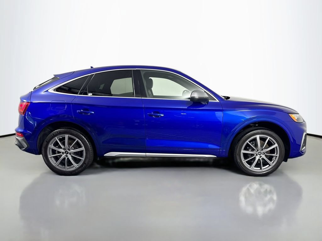 Used 2022 Audi SQ5 Premium Plus w/ Premium Plus Package AWD/4WD image 4