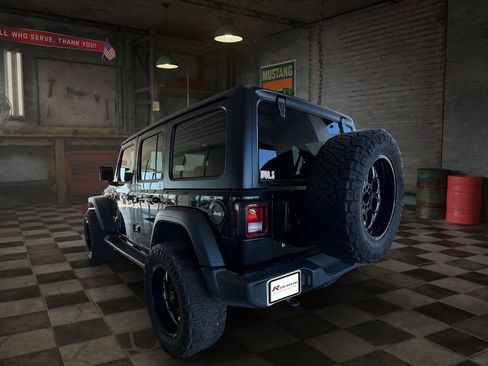 Used 2023 Jeep Wrangler Unlimited Sport AWD/4WD image 5