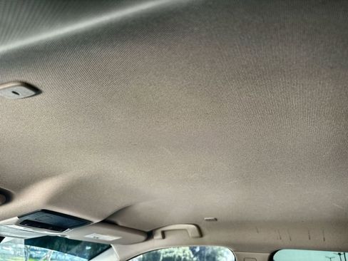 Used 2024 Nissan Rogue SL FWD image 19