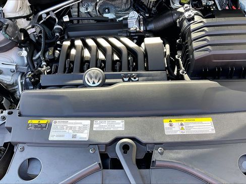 Used 2023 Volkswagen Atlas SE w/ Panoramic Sunroof Package image 32