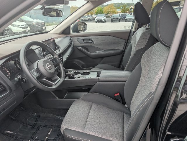 Used 2022 Nissan Rogue S FWD image 14