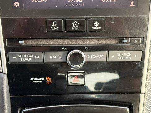 Used 2017 INFINITI Q50 2.0t w/ Moonroof Package AWD/4WD image 40